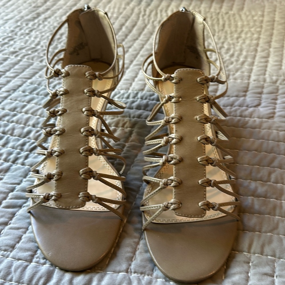 Enzo Angiolini Kitten Heels W 9